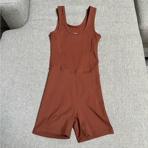 Set Active Shortysuit